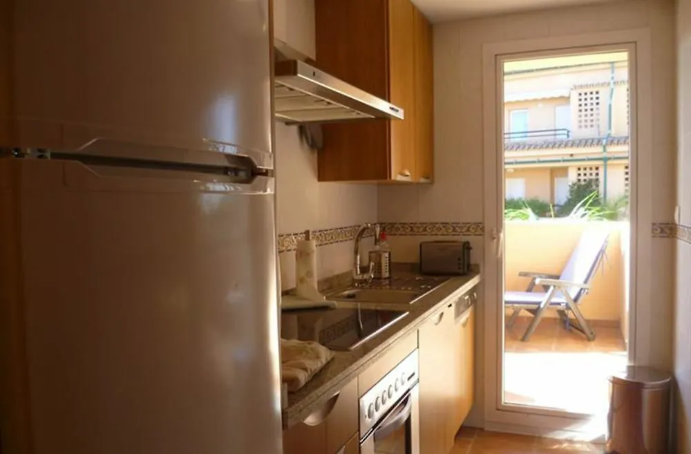 Apartamentos Residencial Playa Alicante Marbella Hotel