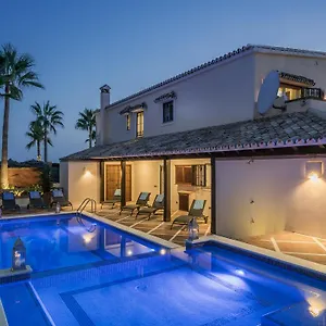 Oda ve Kahvaltı The By The House